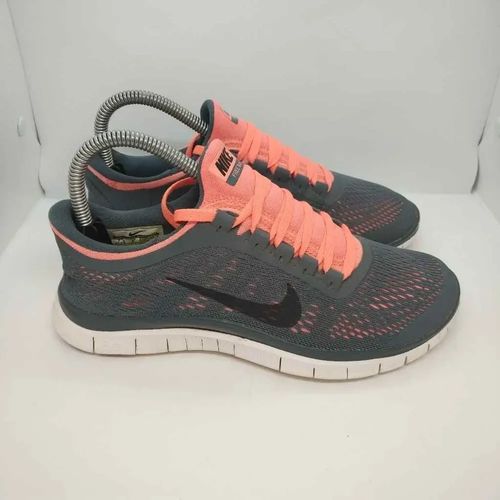 Nike Free 3.0 V5 Running Sneakers Womens Size 7.5 Grey Pink Nike Shoes Training_2